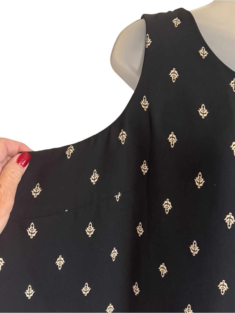 Ava & Viv Black Sleeveless Layered Top with Cream Print Plus: 2X #3 - Picture 3 of 8